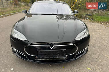 Лифтбек Tesla Model S 2014 в Одессе