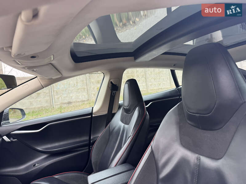Лифтбек Tesla Model S 2014 в Одессе фото 13 Лифтбек Tesla Model S 2014 в Одессе