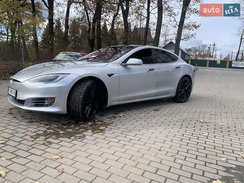 Лифтбек Tesla Model S 2018 в Ивано-Франковске фото 6 Лифтбек Tesla Model S 2018 в Ивано-Франковске