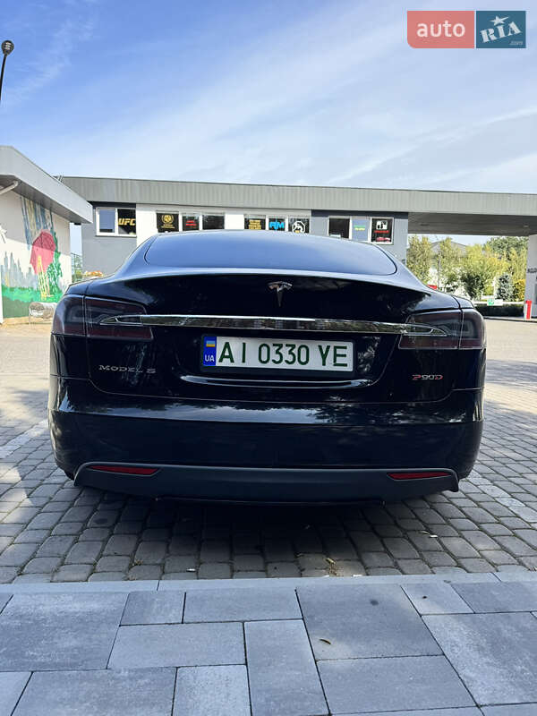 Ліфтбек Tesla Model S 2015 в Києві фото 5 Ліфтбек Tesla Model S 2015 в Києві