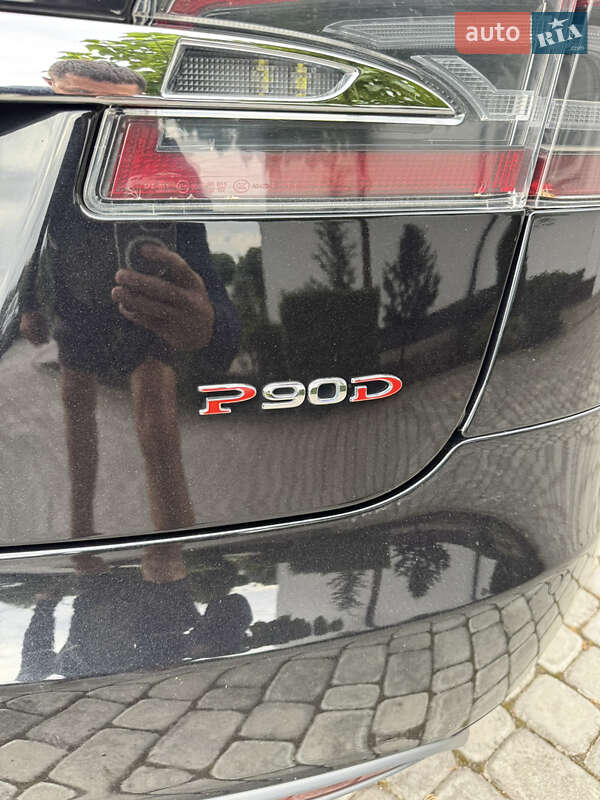 Ліфтбек Tesla Model S 2015 в Києві фото 39 Ліфтбек Tesla Model S 2015 в Києві