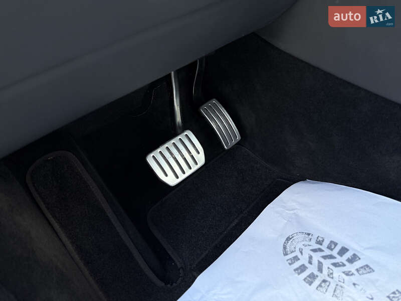 Ліфтбек Tesla Model S 2024 в Дрогобичі фото 86 Ліфтбек Tesla Model S 2024 в Дрогобичі