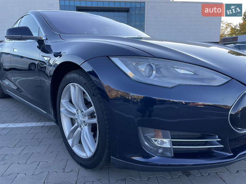 Лифтбек Tesla Model S 2013 в Одессе фото 3 Лифтбек Tesla Model S 2013 в Одессе