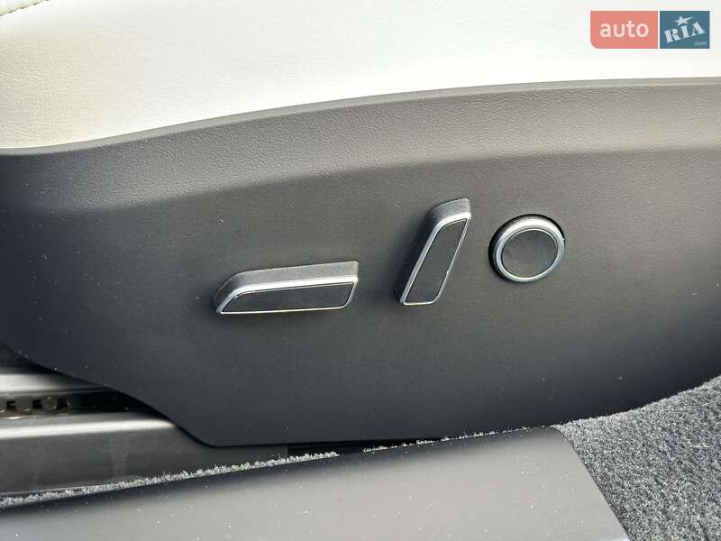 Лифтбек Tesla Model S 2022 в Киеве фото 24 Лифтбек Tesla Model S 2022 в Киеве