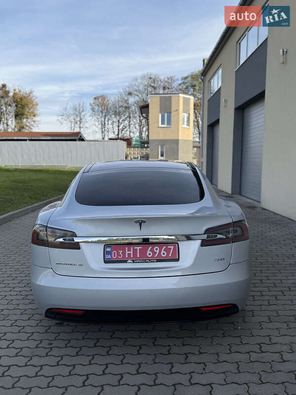 Ліфтбек Tesla Model S 2017 в Радехові фото 5 Ліфтбек Tesla Model S 2017 в Радехові