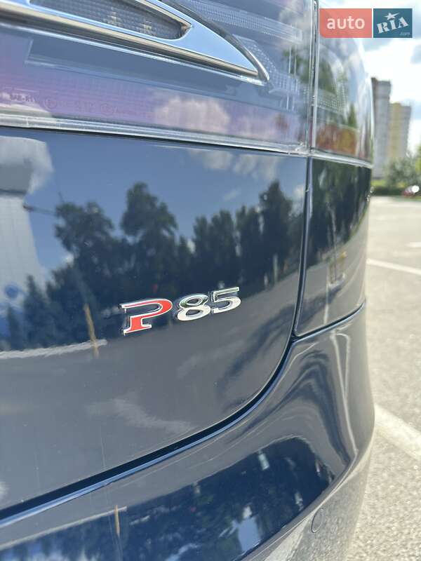 Лифтбек Tesla Model S 2013 в Киеве фото 11 Лифтбек Tesla Model S 2013 в Киеве