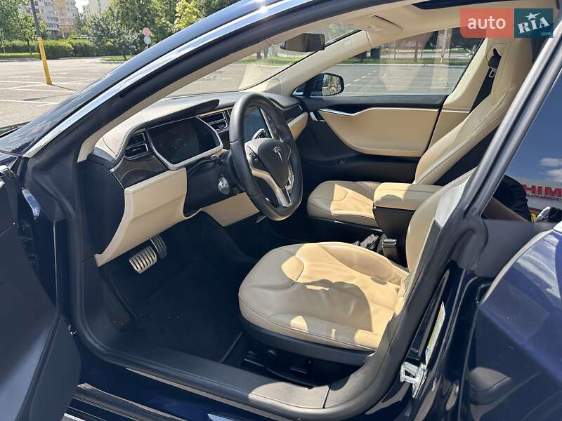 Лифтбек Tesla Model S 2013 в Киеве фото 15 Лифтбек Tesla Model S 2013 в Киеве