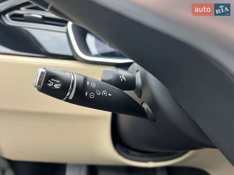 Ліфтбек Tesla Model S 2015 в Києві