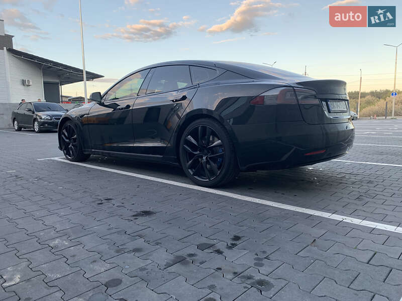 Ліфтбек Tesla Model S 2017 в Сарнах фото 19 Ліфтбек Tesla Model S 2017 в Сарнах
