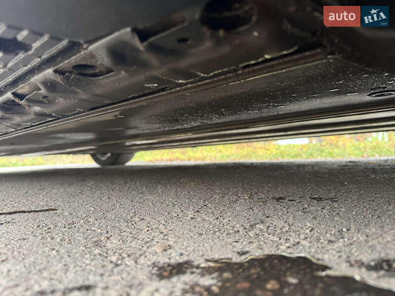 Лифтбек Tesla Model S 2015 в Житомире фото 22 Лифтбек Tesla Model S 2015 в Житомире