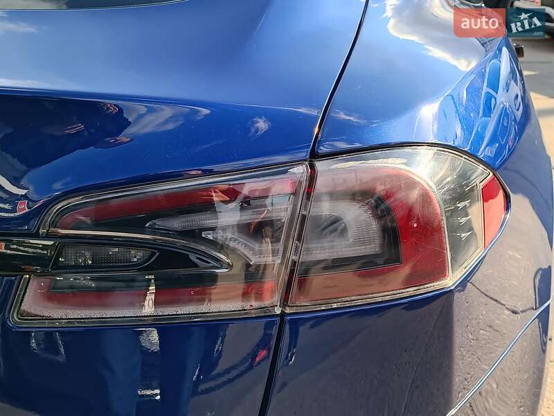 Лифтбек Tesla Model S 2022 в Харькове фото 12 Лифтбек Tesla Model S 2022 в Харькове