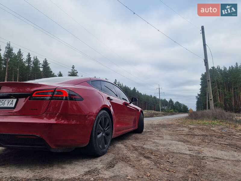 Ліфтбек Tesla Model S 2022 в Черкасах