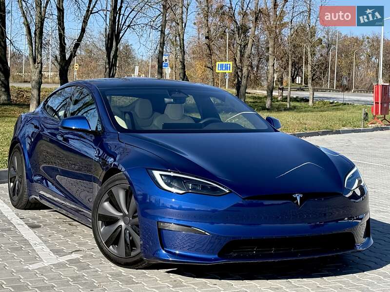 Tesla Model S 2025