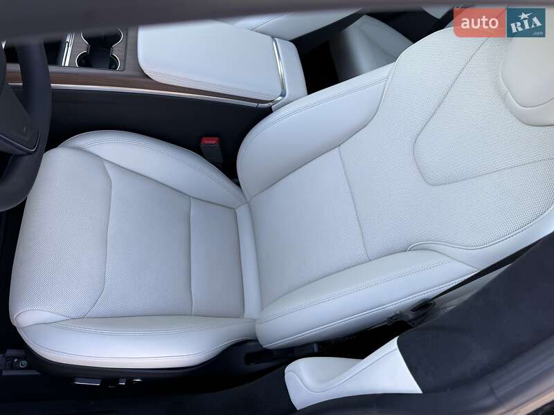 Лифтбек Tesla Model S 2025 в Виннице фото 16 Лифтбек Tesla Model S 2025 в Виннице