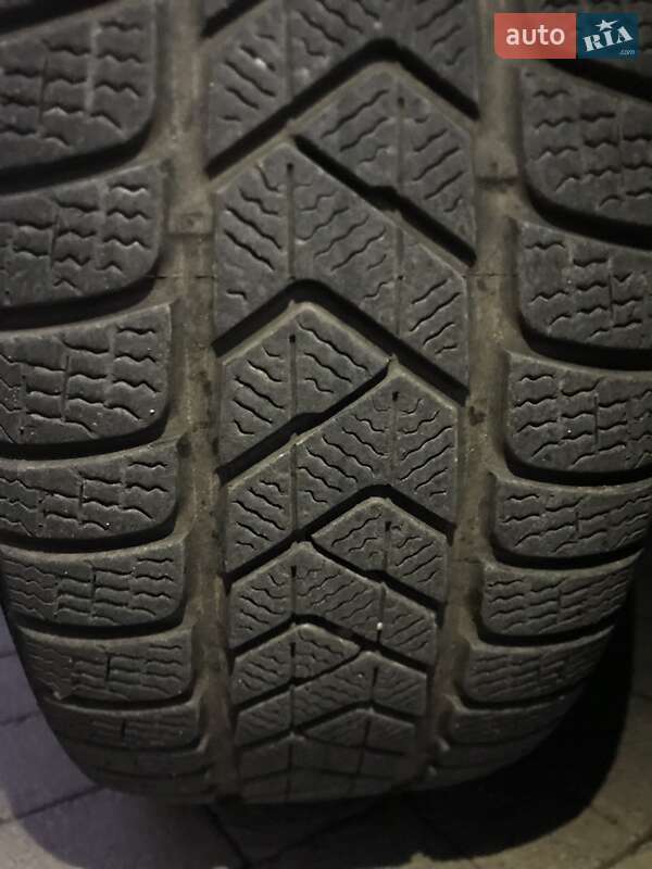 Ліфтбек Tesla Model S 2019 в Вінниці