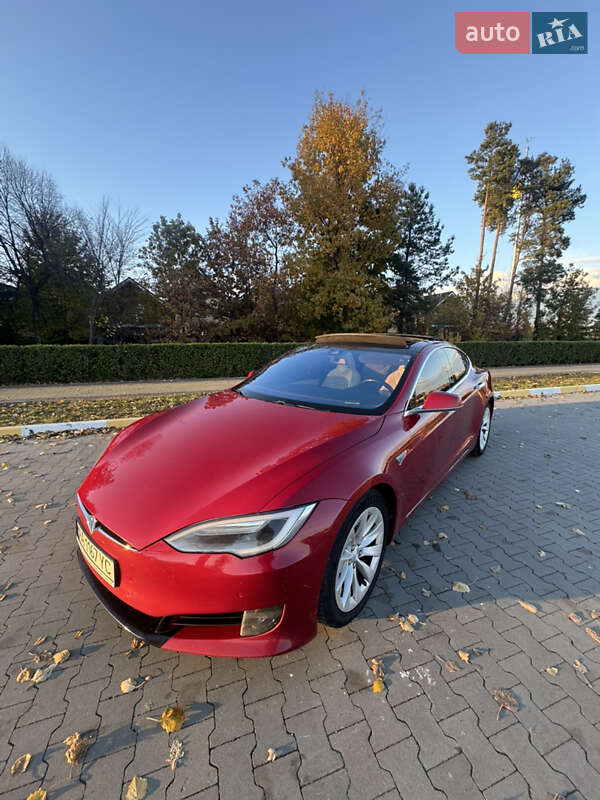 Ліфтбек Tesla Model S 2016 в Києві фото 33 Ліфтбек Tesla Model S 2016 в Києві