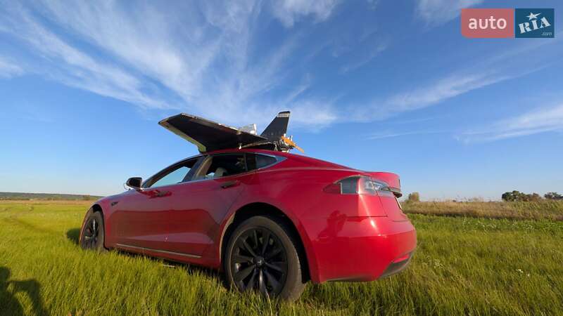 Tesla Model S 2019 Tesla Model S 2019