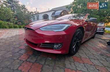 Лифтбек Tesla Model S 2019 в Киеве
