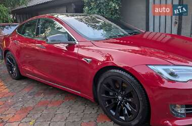 Лифтбек Tesla Model S 2019 в Киеве