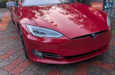 Лифтбек Tesla Model S 2019 в Киеве