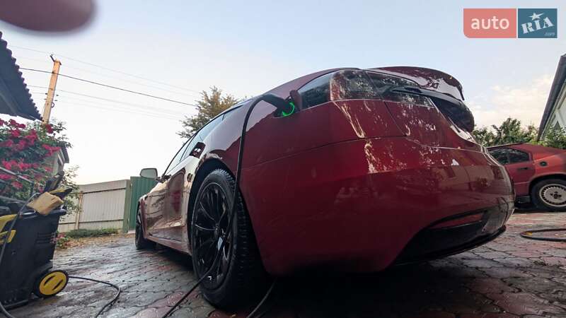 Лифтбек Tesla Model S 2019 в Киеве фото 28 Лифтбек Tesla Model S 2019 в Киеве