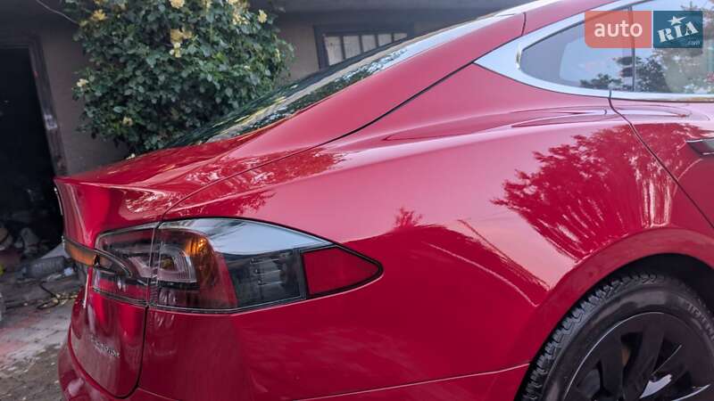 Лифтбек Tesla Model S 2019 в Киеве фото 27 Лифтбек Tesla Model S 2019 в Киеве