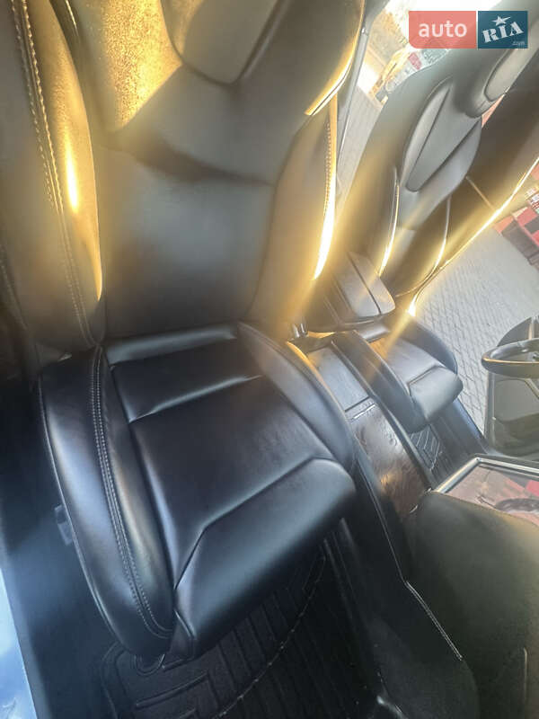 Лифтбек Tesla Model S 2018 в Коломые