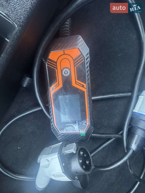 Лифтбек Tesla Model S 2018 в Коломые