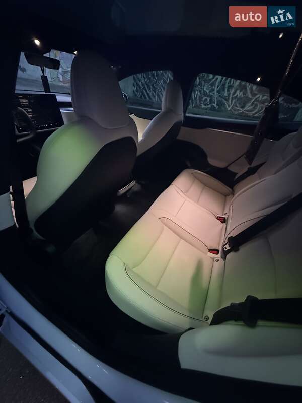 Лифтбек Tesla Model S 2021 в Киеве фото 53 Лифтбек Tesla Model S 2021 в Киеве