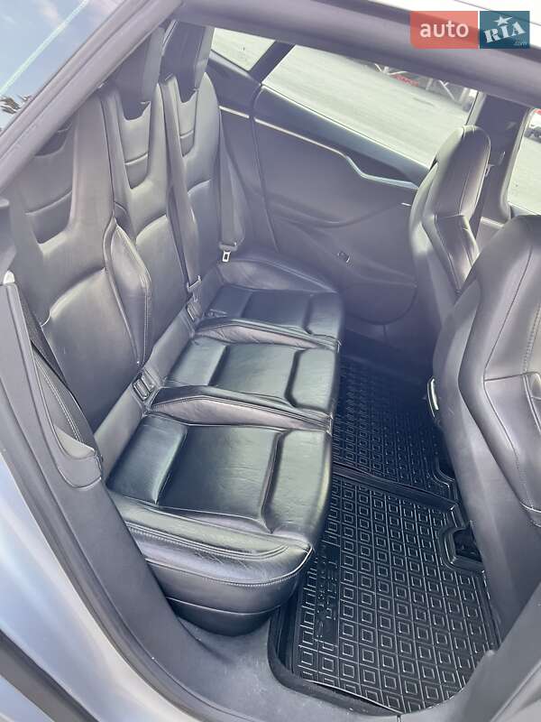 Ліфтбек Tesla Model S 2014 в Дніпрі фото 10 Ліфтбек Tesla Model S 2014 в Дніпрі