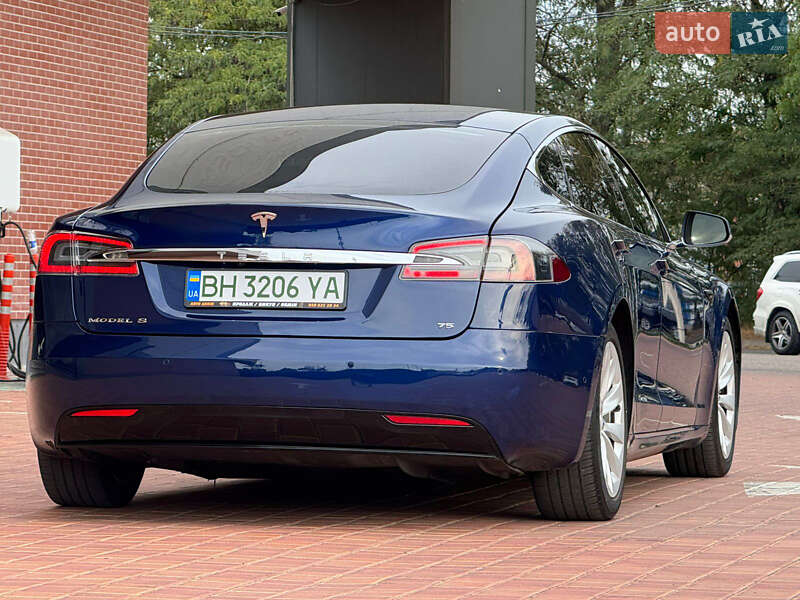 Лифтбек Tesla Model S 2016 в Одессе