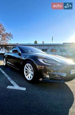 Лифтбек Tesla Model S 2019 в Одессе