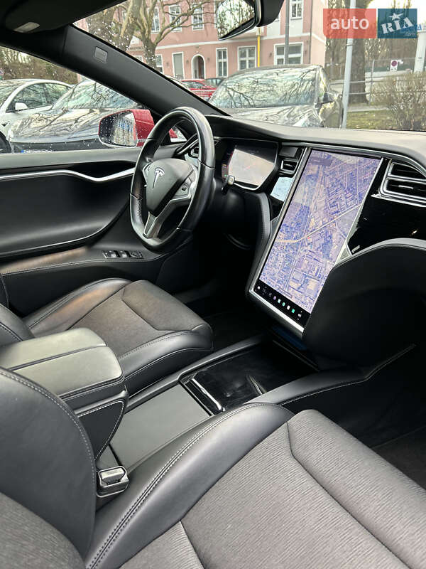 Ліфтбек Tesla Model S 2017 в Тернополі фото 9 Ліфтбек Tesla Model S 2017 в Тернополі