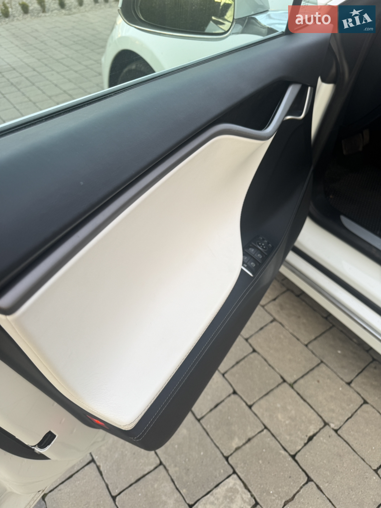 2019 Tesla Model S - мініатюра 15
