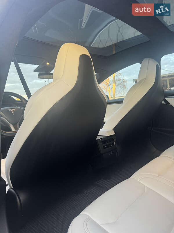 Лифтбек Tesla Model S 2019 в Ивано-Франковске фото 19 Лифтбек Tesla Model S 2019 в Ивано-Франковске