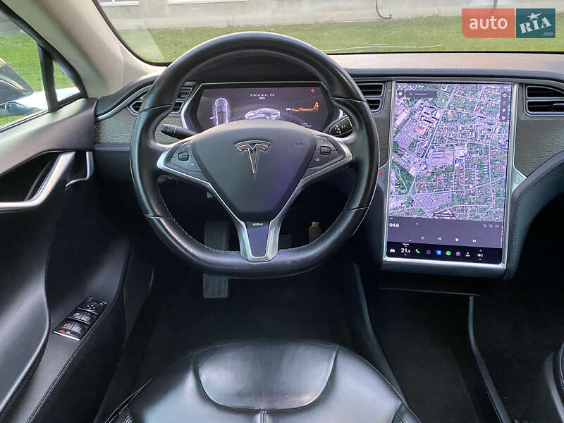 Ліфтбек Tesla Model S 2013 в Борисполі фото 31 Ліфтбек Tesla Model S 2013 в Борисполі