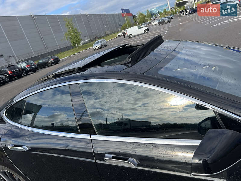 Лифтбек Tesla Model S 2015 в Ровно фото 2 Лифтбек Tesla Model S 2015 в Ровно