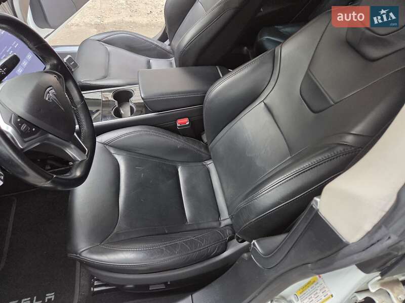 Лифтбек Tesla Model S 2015 в Одессе фото 2 Лифтбек Tesla Model S 2015 в Одессе