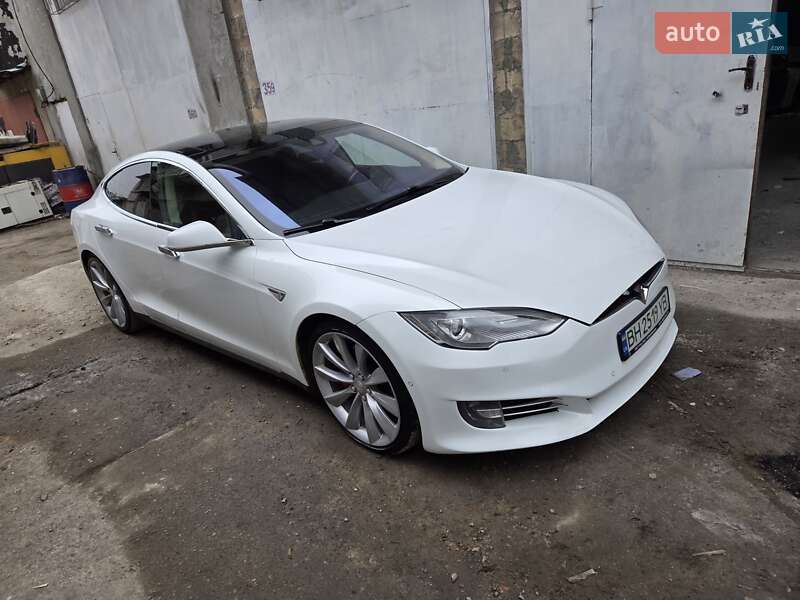 Лифтбек Tesla Model S 2015 в Одессе фото 7 Лифтбек Tesla Model S 2015 в Одессе