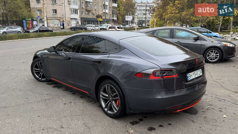 Ліфтбек Tesla Model S 2015 в Одесі фото 6 Ліфтбек Tesla Model S 2015 в Одесі