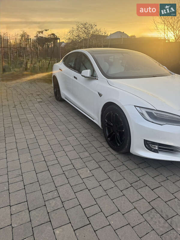 Лифтбек Tesla Model S 2019 в Ивано-Франковске фото 3 Лифтбек Tesla Model S 2019 в Ивано-Франковске
