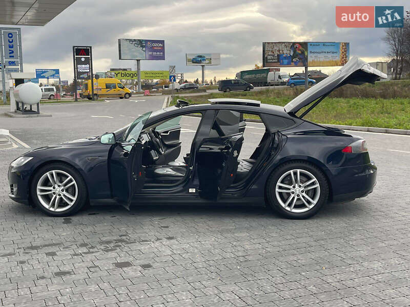 Лифтбек Tesla Model S 2013 в Львове фото 2 Лифтбек Tesla Model S 2013 в Львове