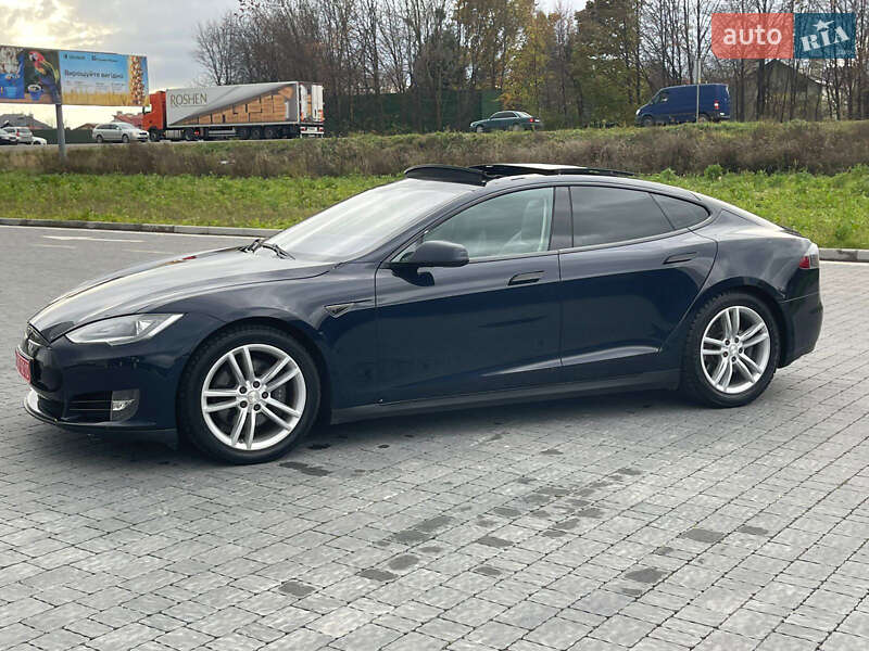 Лифтбек Tesla Model S 2013 в Львове фото 22 Лифтбек Tesla Model S 2013 в Львове