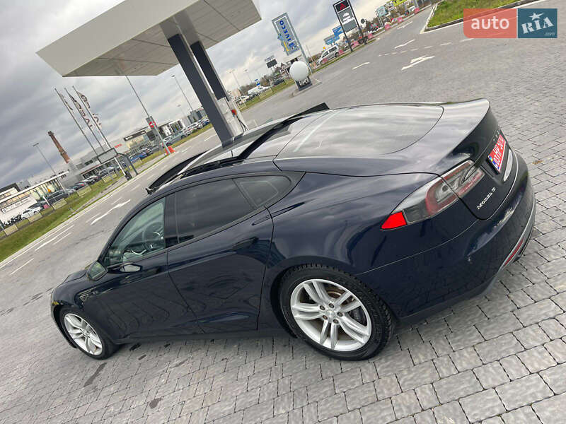 Лифтбек Tesla Model S 2013 в Львове фото 25 Лифтбек Tesla Model S 2013 в Львове