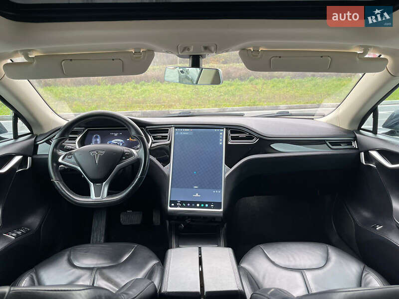 Лифтбек Tesla Model S 2013 в Львове фото 45 Лифтбек Tesla Model S 2013 в Львове