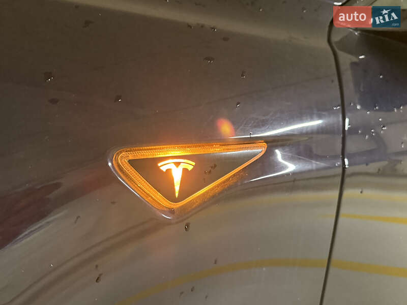 Лифтбек Tesla Model S 2013 в Львове фото 54 Лифтбек Tesla Model S 2013 в Львове