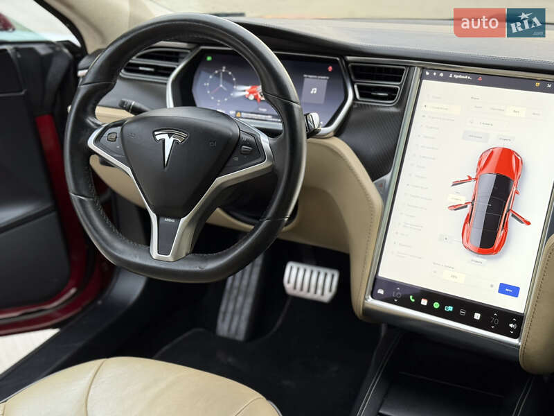 Ліфтбек Tesla Model S 2013 в Луцьку фото 25 Ліфтбек Tesla Model S 2013 в Луцьку