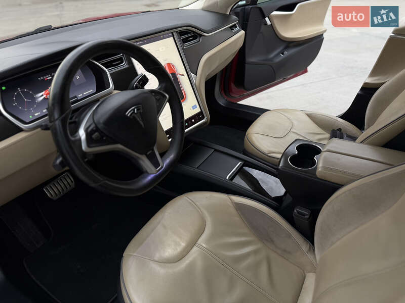 Ліфтбек Tesla Model S 2013 в Луцьку фото 32 Ліфтбек Tesla Model S 2013 в Луцьку