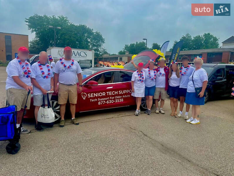 Ліфтбек Tesla Model S 2013 в Луцьку фото 42 Ліфтбек Tesla Model S 2013 в Луцьку