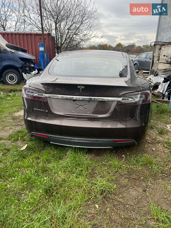 Ліфтбек Tesla Model S 2013 в Одесі фото 5 Ліфтбек Tesla Model S 2013 в Одесі